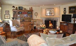 Fieldstone Farm Living room