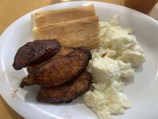 Egg white w Cuban bread and maduros