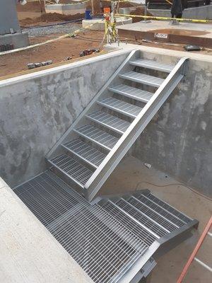 Aluminum stairwell