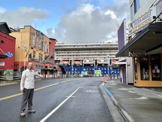 Downtown Ketchikan at 5:50am in the morning. There's no length I won't go for a picture without strangers.