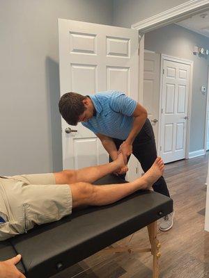 We treat:
 Low Back Pain, Herniated Discs
 Sciatica, Neck Pain, Headaches, Tendonitis, Plantar Fasciitis, Strains & Sprains & much more!