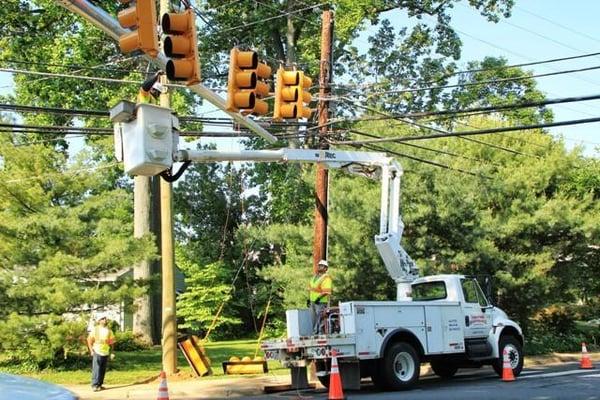 Traffic Signal Repair Springfield Crew