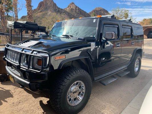 Hummer H2 waiting for new parts  but I got new 37" tires from a better shop