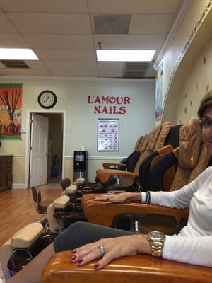 Pedicure massaging chairs and the sign