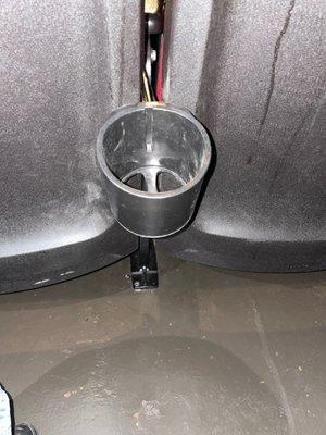 Cup holder.....there's one at each seat.