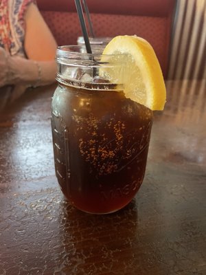 Iced tea in cute mason jar with free refill