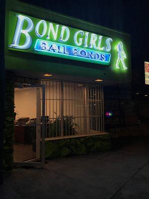 Bond Girls Bail Bonds 11126 S Prairie Avenue Inglewood, CA 90303