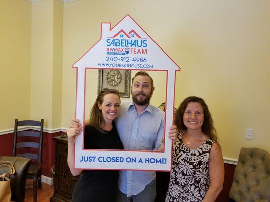 What a fun couple (actors!) - first time home buyers!