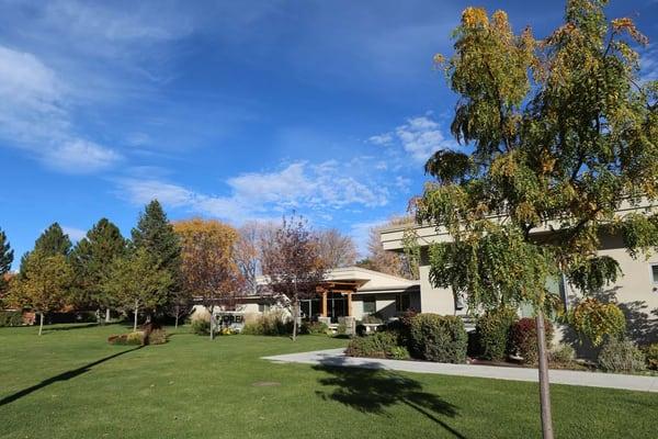 Extensive grounds - Orem Rehabilitation and Nursing