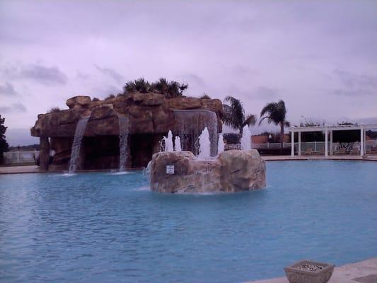 Lakeside Landings Pool