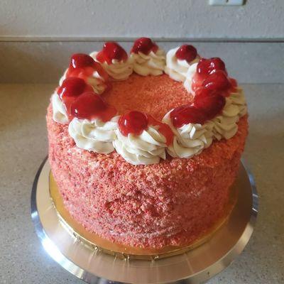 Strawberry crunch cake.