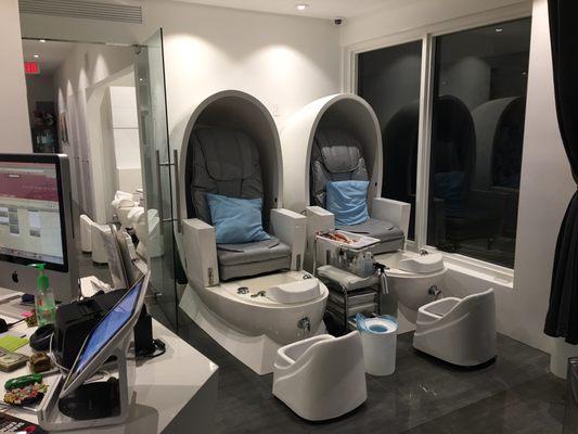 Beautiful pedi chairs with massage settings, jets, and lights!