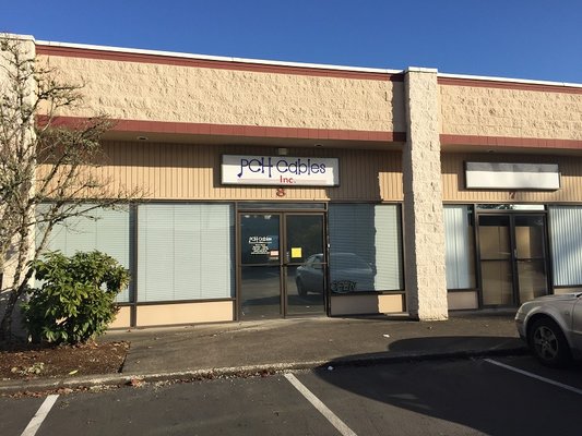 This is the new Storefront as of October 2016. It's in the front of the business park, facing 25th Ave.