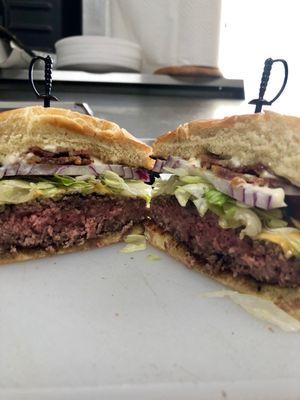 1/2 lb Angus Burger