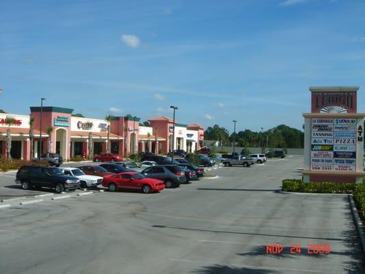 Shoppes of Lehigh