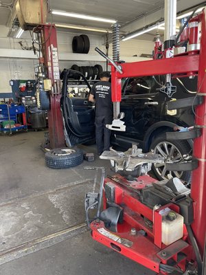 Post Road Service and Tire Center