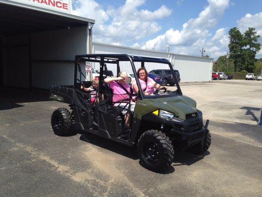 Congratulations Brandy Leach on your new Polaris Ranger 570-4! We love, love, love that y'all are rocking pink in it!