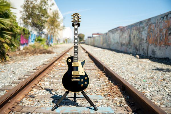 Speeda Sound rents vintage backline, like this Gibson Les Paul Custom.