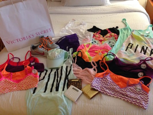 16 bras, 4 tops, 3 wallets and a hat and I only spent $120!!!