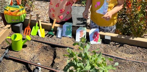 Gardening bed