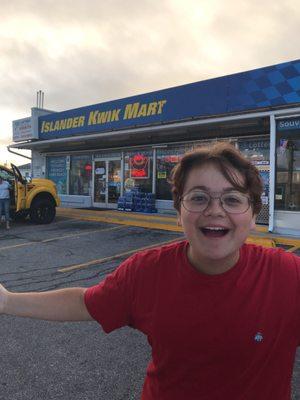 This place has everything. Ice cream, nice bathrooms, a family stop every Perfect place for a quick snack after a long day at the beach.