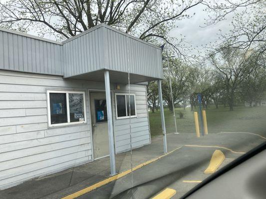 view of front entrance of post office