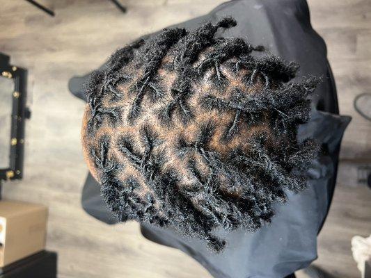 Loc Retwist & style