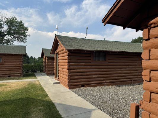 Lovely cabins that are well appointed and great for families!