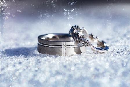 Colorado ring shot! Wedding ring photography