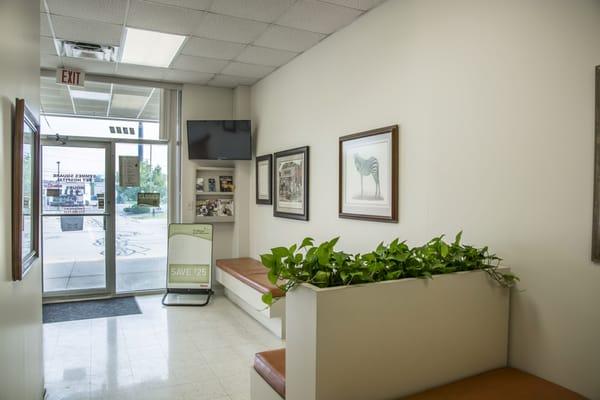 Symmes Square Pet Hospital Waiting Room