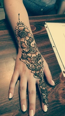 Simple Bridal Henna