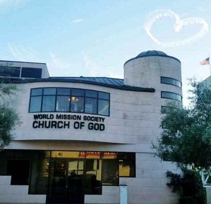 Heart cloud formed above the church on the Sabbath day