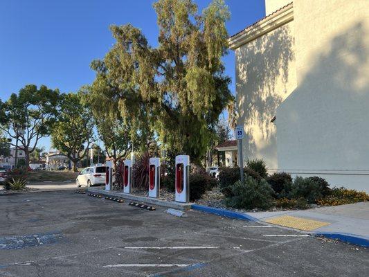 Tesla Supercharger Embassy Suites