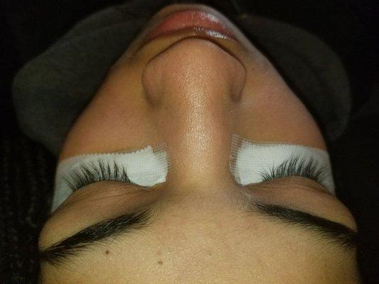 Clean Natural lashes before Fuul. Set.