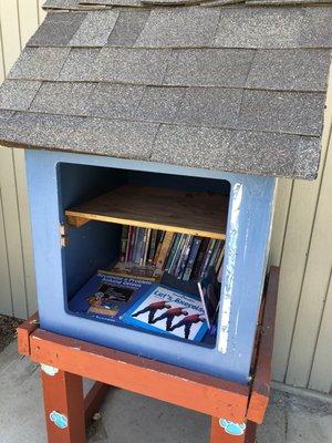 Library in front of a school.