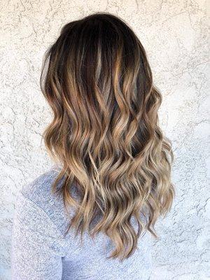 Root smudge and blended highlights by Lauri