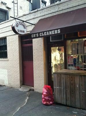 GR'S Cleaners & Laundry