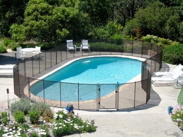 Katchakid removable pool fence.