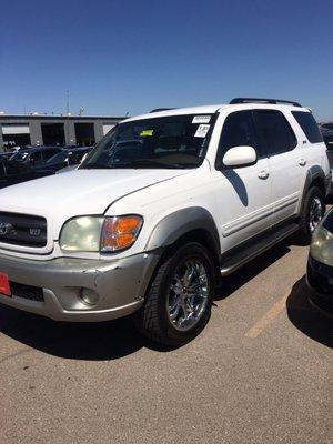 Toyota Sequoia super clean $500 down clean title