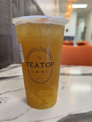 Kumquat green tea with mango jelly