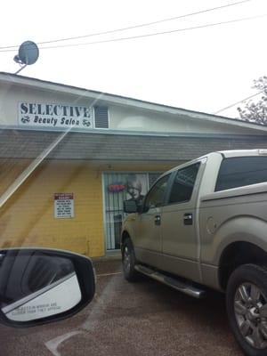 Selective Beauty Shop