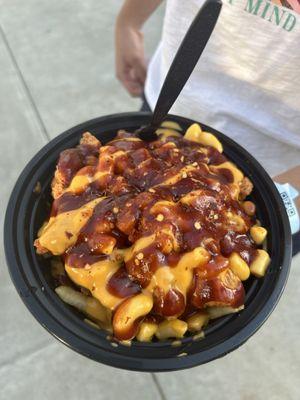 Spicy bbq loaded fries