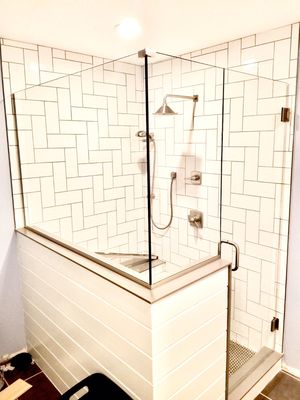 A&E Glass Showerdoors and Mirrors