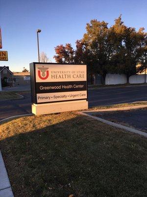 North State St entrance sign