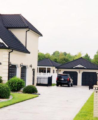 Beautiful black Decra metal roof.