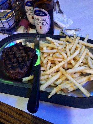 8 oz sirloin and fries