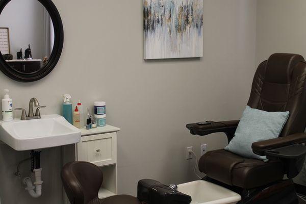 The most tranquil pedicure in Katy is waiting for you