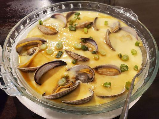 Steamed egg with clams