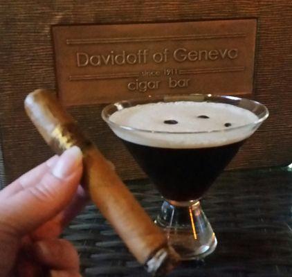 Trying out Davidoff of Geneva Cigar Lounge in Las Vegas for the first time.