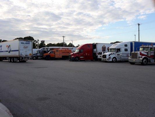 More Asplundh taking  spots designed for real trucker6. I guess we can park on the ramps.  Thanks Flash Foods  Ashburn, Ga location